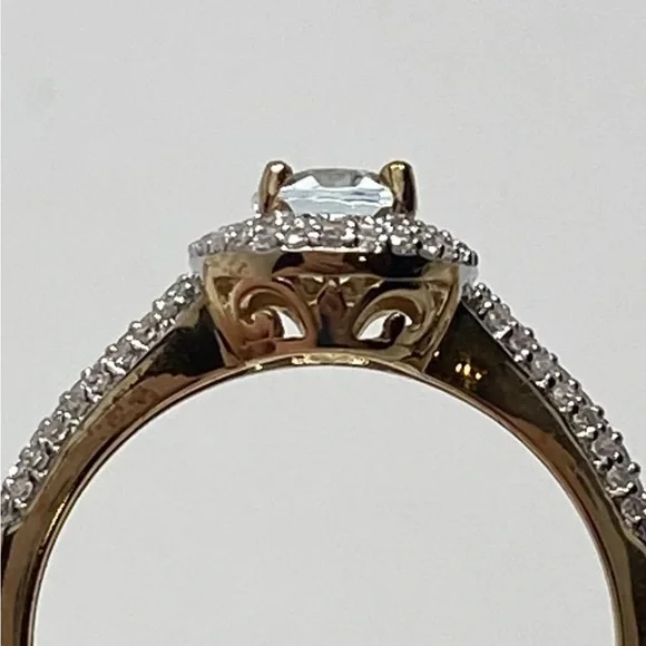 10K Yellow Gold Natural Aquamarine and 0.35ct twt Diamond Ring Size 7 New March